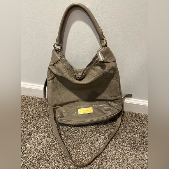 Marc Jacobs Handbags - Marc Jacob’s leather tote
